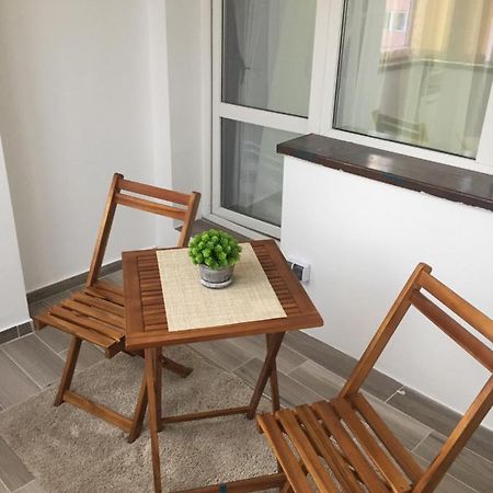 Roby Apartament Bucarest Exterior foto